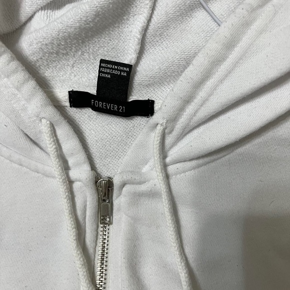F21 CROPPED HOODIE - Picture 2 of 3